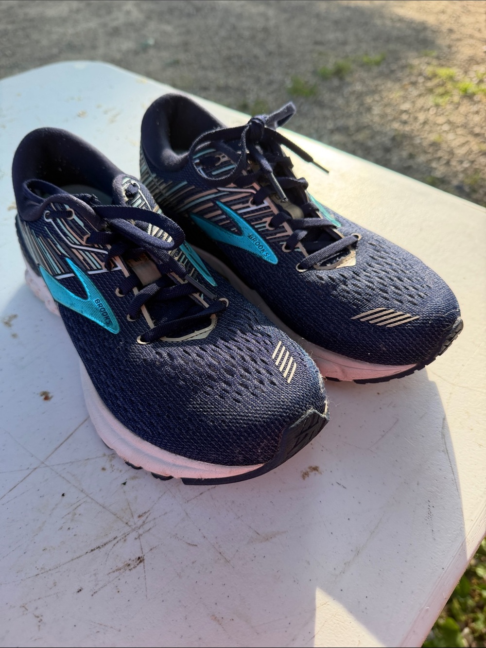 Brooks Women's Navy and Teal GTS 19 Running Shoes - Picture 2 of 6